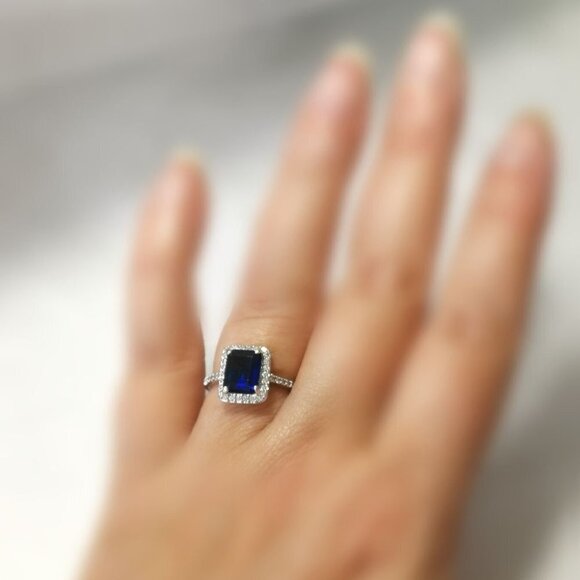 Sapphire CZ Halo 14k White Gold Ring Size 8 - Picture 7 of 8